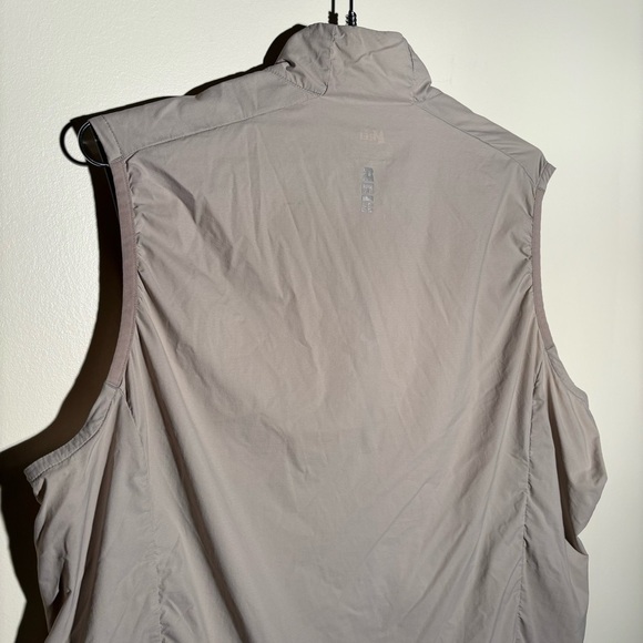 REI Co-Op Lightweight Reflective Vest - Picture 7 of 10